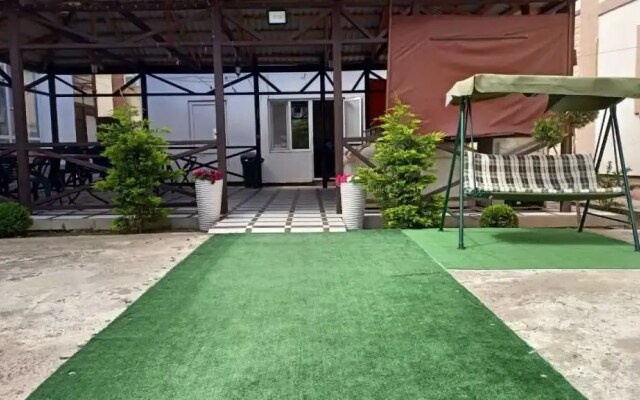 Belaya Zhemchuzhina Guest House