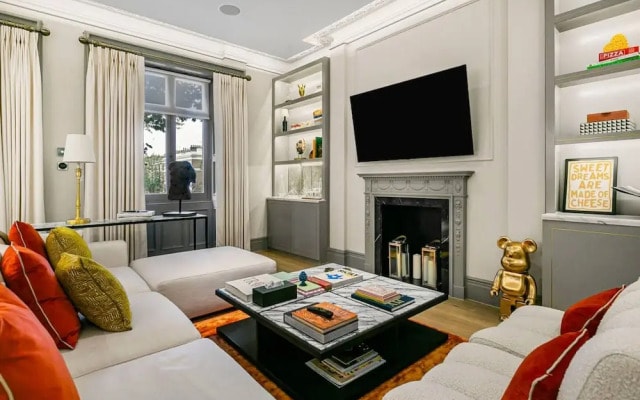 Ultra Luxury Holland Park Home - Central AC