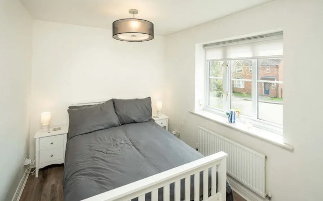 Loughton Hideaway: Cozy 1Bd Near Tube & Nature