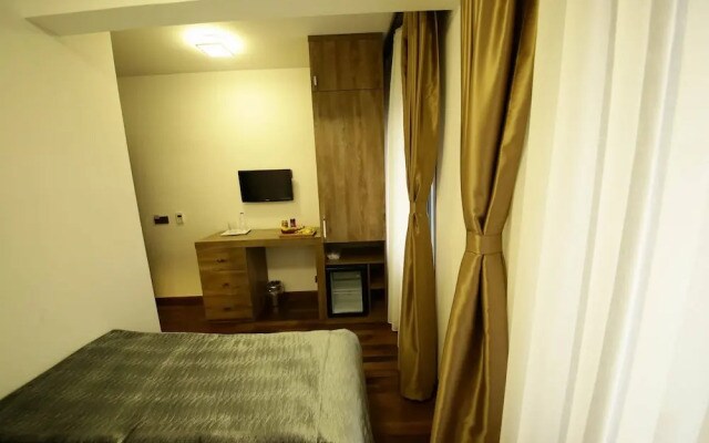 Pandora Hotel
