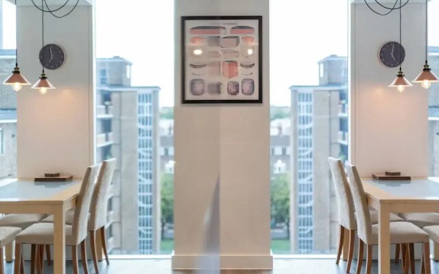 Chic & Stylish 2Bed in Heart of London, London