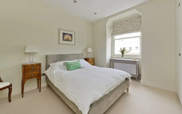 Spacious 3-bedroom Apartment in Earls Court