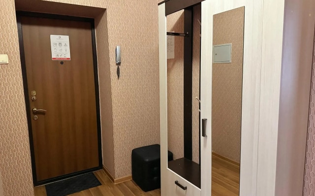2-комнатная квартира Бутина 115