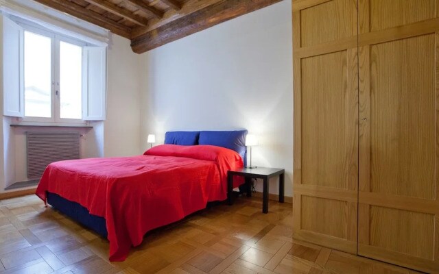 Pantheon Suite Apartment