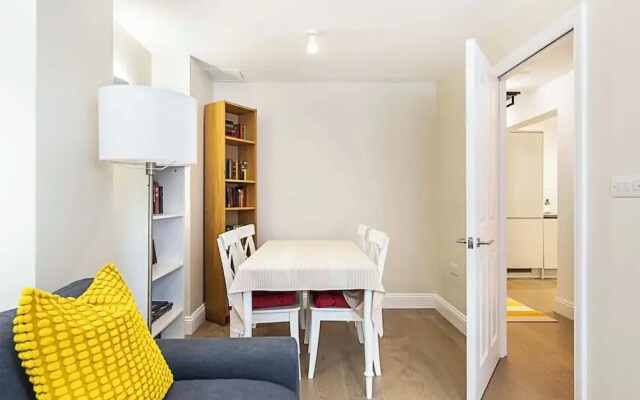 Charming and Modernised Edwardian Flat