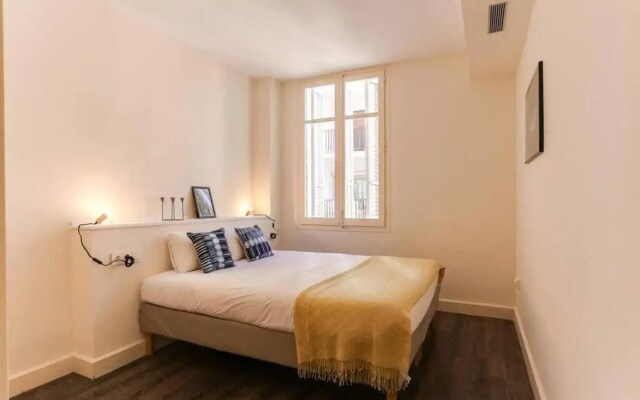 Stylish 2 Bdr apartment in Trendy Gracia