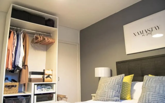 Beautiful Battersea Flat - 4 Guests