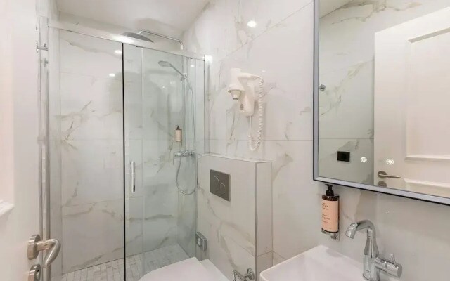 Les Suites Tour Eiffel