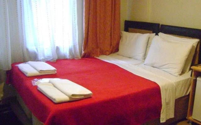 Hotel Ay