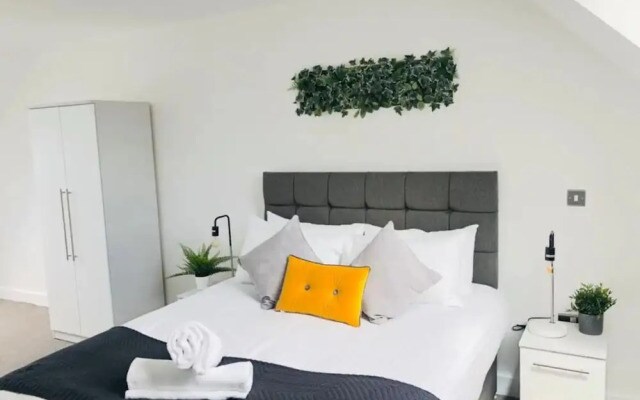 Millennium Gallery 2 Bedroom Space by Belvilla