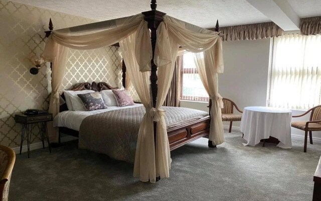 The Sitwell Arms Hotel