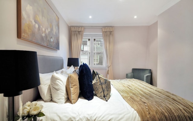 Hertford Flat 14