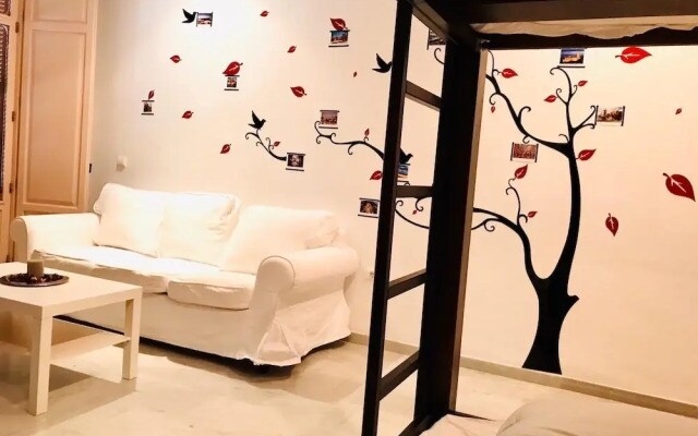 Malaka Room