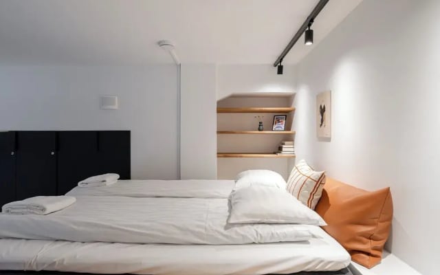 Stylish Loft next to City Center & Lake Pyhäjärvi