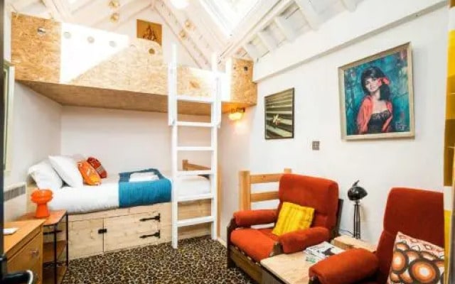 CUTE HOUSE IN SOHO - quiet and unique!