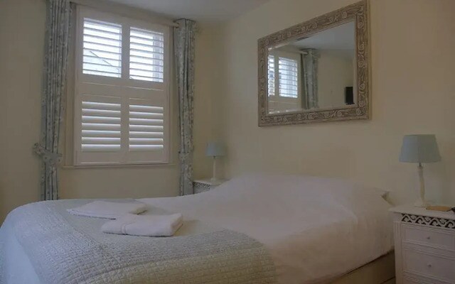 Goodenough Guesthouse