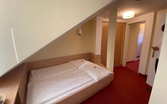 Hotel Adria München