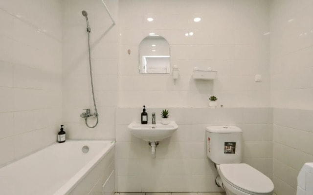 Privi House на Калашникова 11