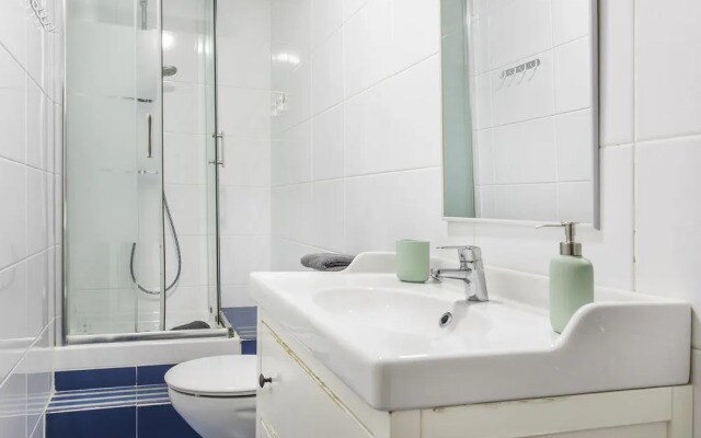 Stunning Apartment Bruc