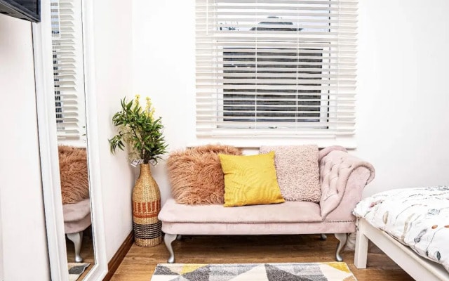 Luxury Studio Flat in London