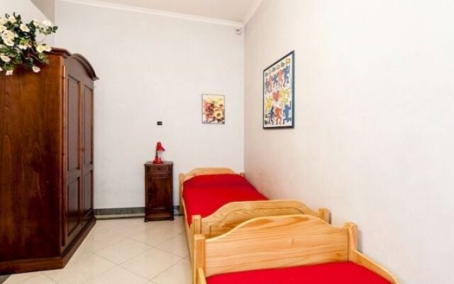 Mons Aureus Resort