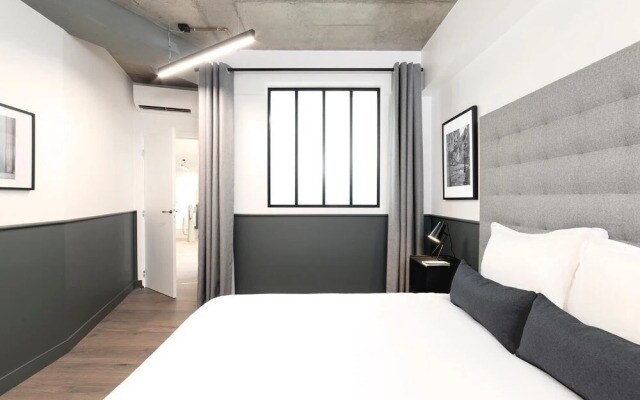 Luxury AC 3BDR Le Marais I by Livinparis