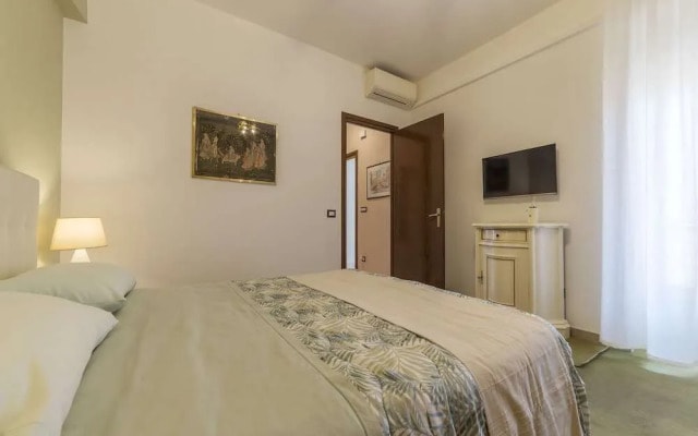 San Giovanni Apartment with Balcony