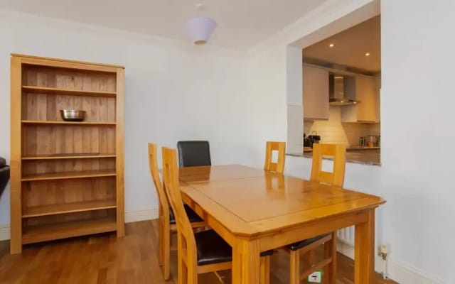 Bright 2 Bedroom Apartment in Islington