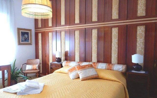 Romulus Rex Bed And Breakfast
