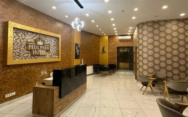 Plus Park Suite & Hotel