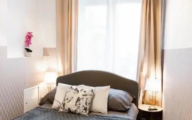 Royal Apartment
