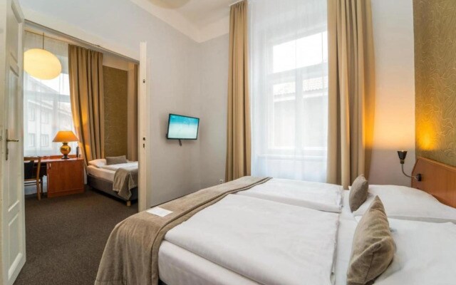 Hotel Metropolitan