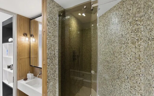 Knightsbridge & Chelsea Lux 2 bed Duplex