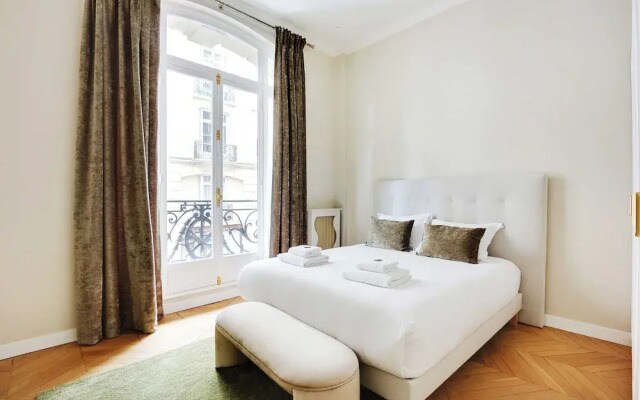 Spacious Apartment - 2br/4p - Arc de Triomphe