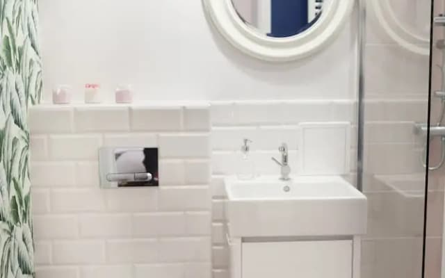 Warsaw Concierge Royal Baths Studio
