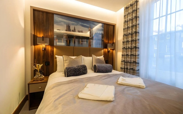 Ashley Hotel