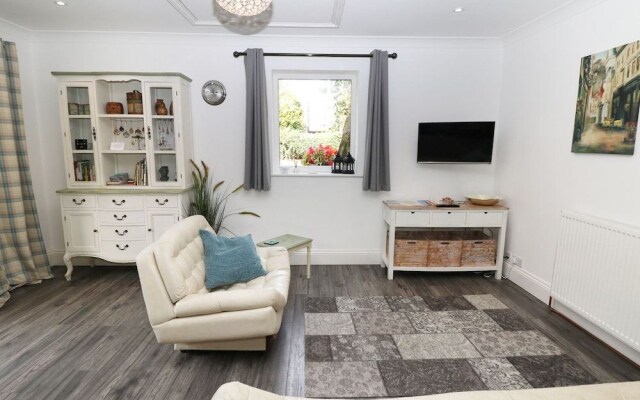 Rhinegold Bungalow