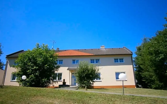 Hotel 66