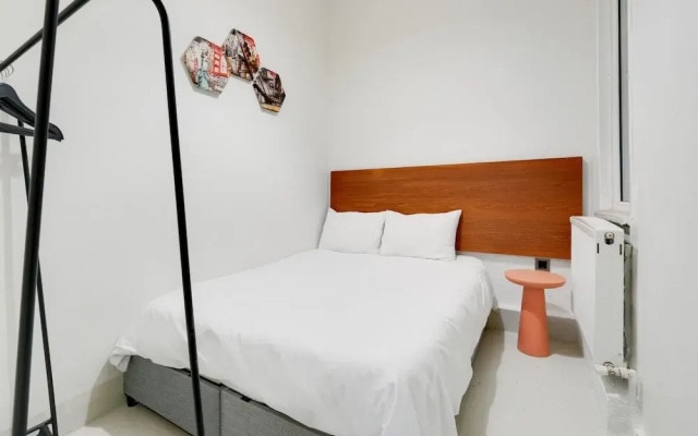 Cozy Flat With Balcony 5 min to Galata Tower