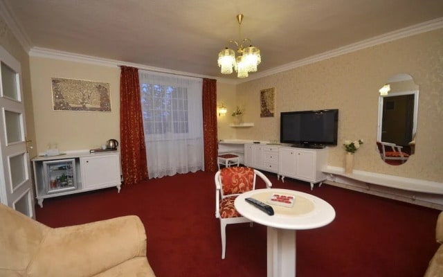 Hotel Ostrov