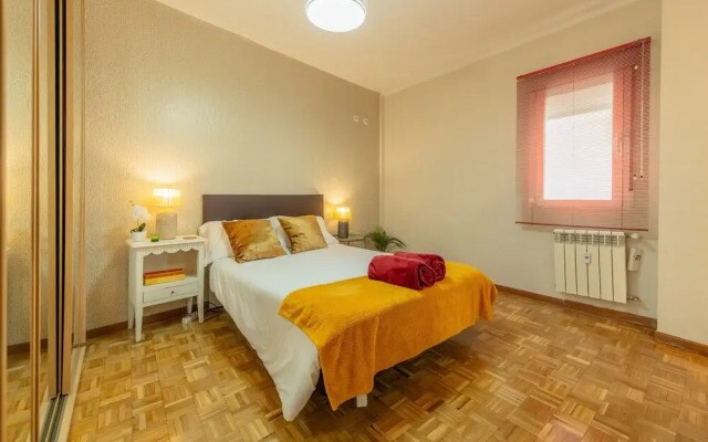 M Pvdp175 Amplio Apartamento de Tres Dormitorios