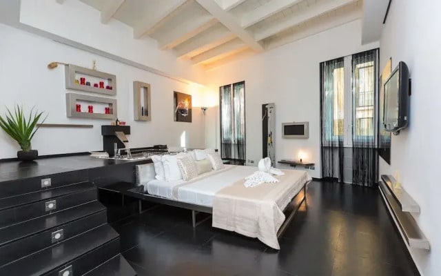 Rental In Rome Cosmopolitan Hi-tech Luxury Apartment
