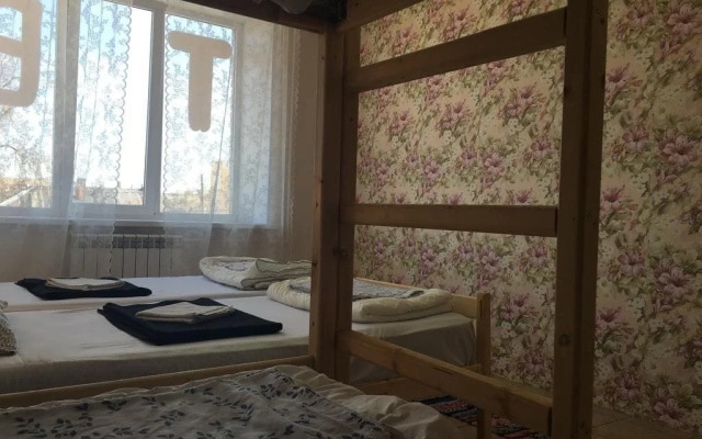 Pechki Lavochki Hostel