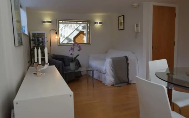 1 Bedroom Flat In Holborn