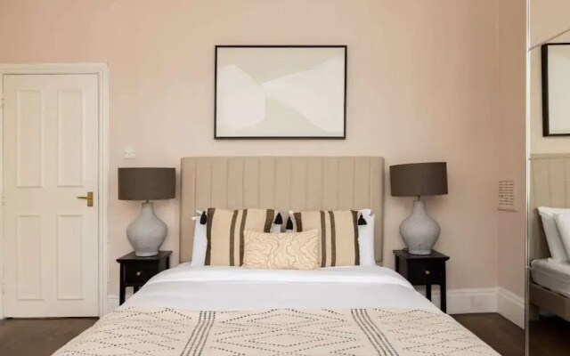 The Notting Hill Base - Charming 2bdr With Balcony