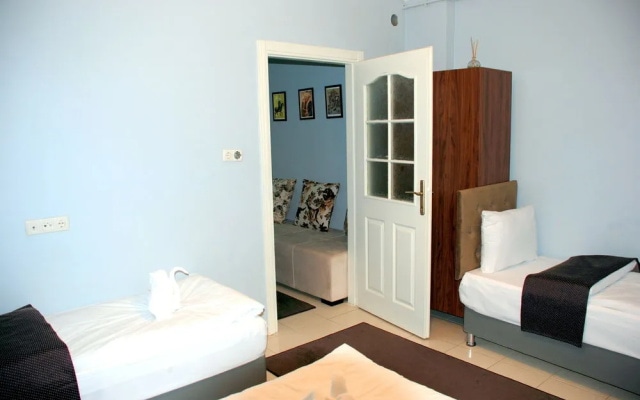 Amaros Apartments