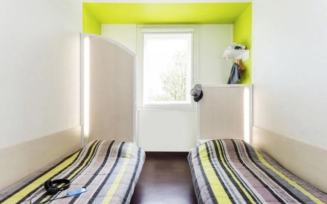 Hotelf1 Clichy Sous Bois