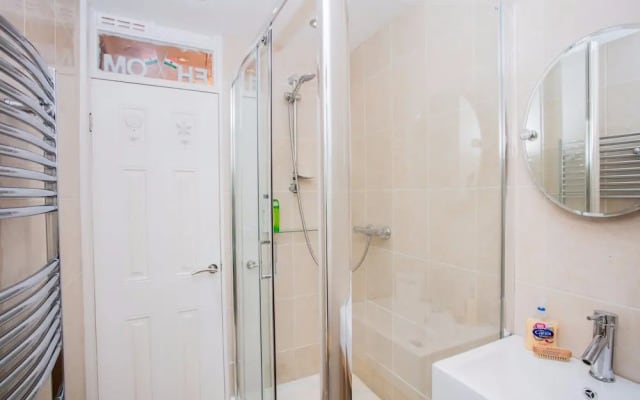 Maida Vale 1 Bedroom Apartment with a Balcony