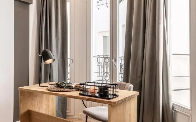 Marbore - 4 Bedrooms Apartment in Trafalgar
