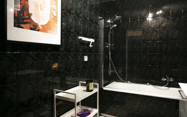 oompH Warsaw Center Well Designed Apt